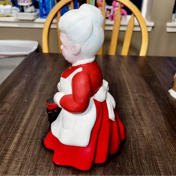 VNTAGE ATLANTIC MOLD MRS SANTA CLAUS CERAMIC HAND PAINTED RED DRESS EUC - Picture 2 of 5